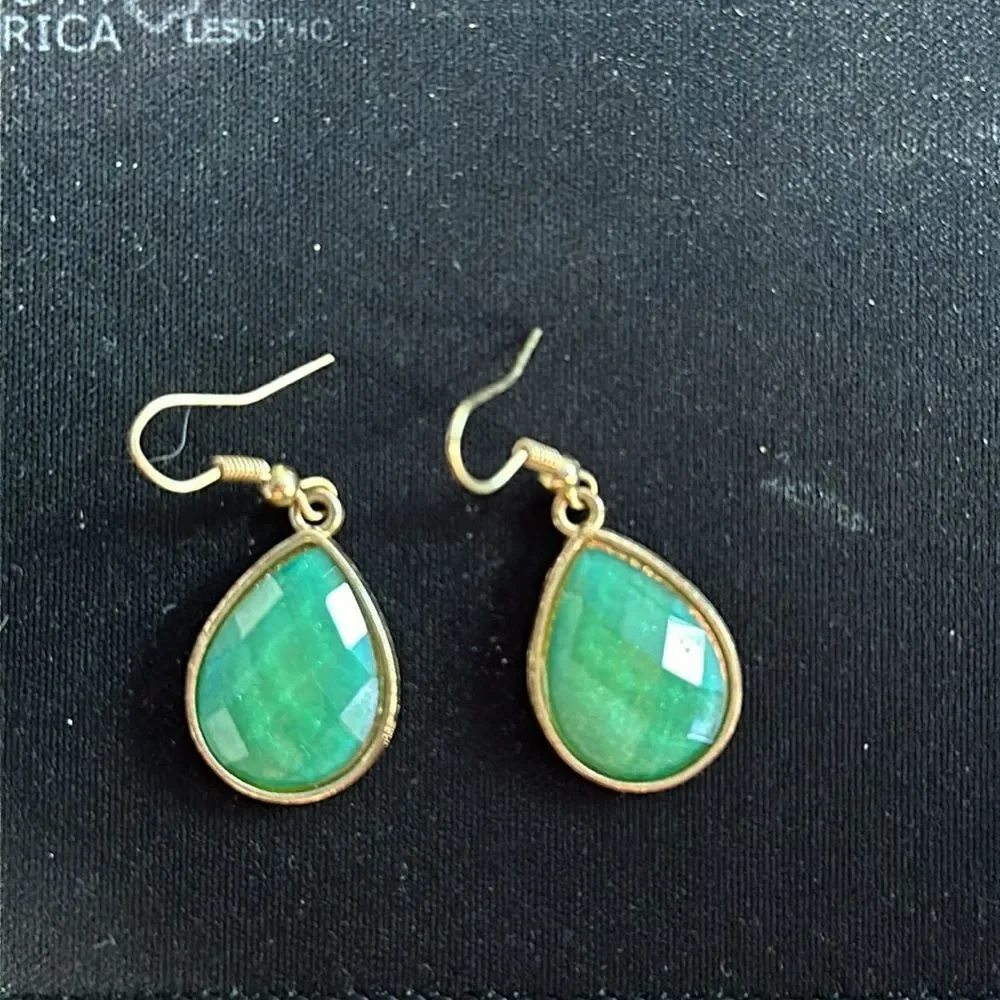 Floral Statement Necklace Green with Matching Earrings Fashion Set